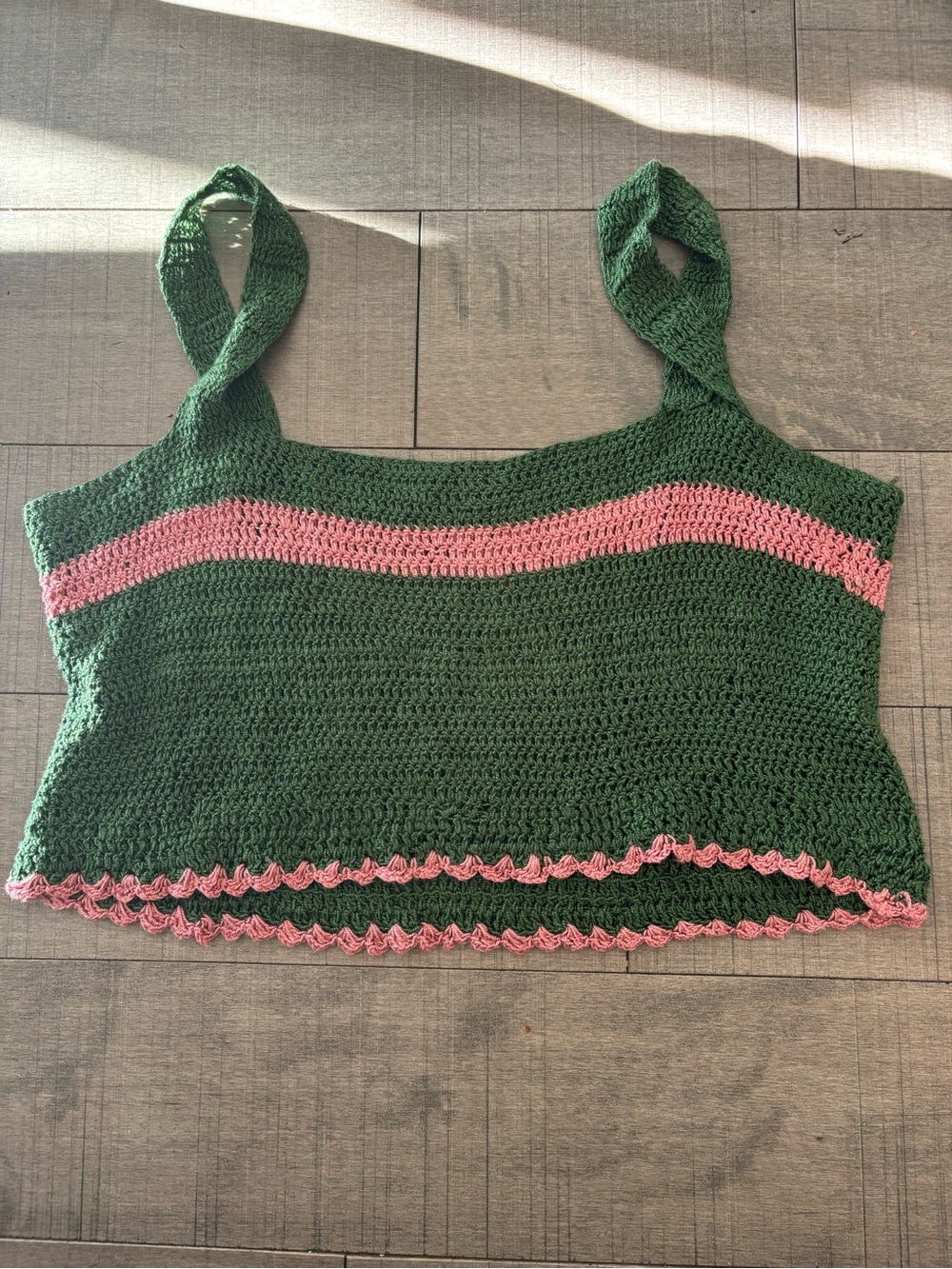 🌺5/$25🌺Crochet Crop Top-Forest Green & Pink